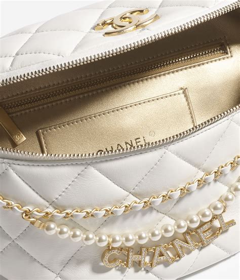 chanel ap0249|Waist bag, Shiny lambskin, imitation pearls & gold.